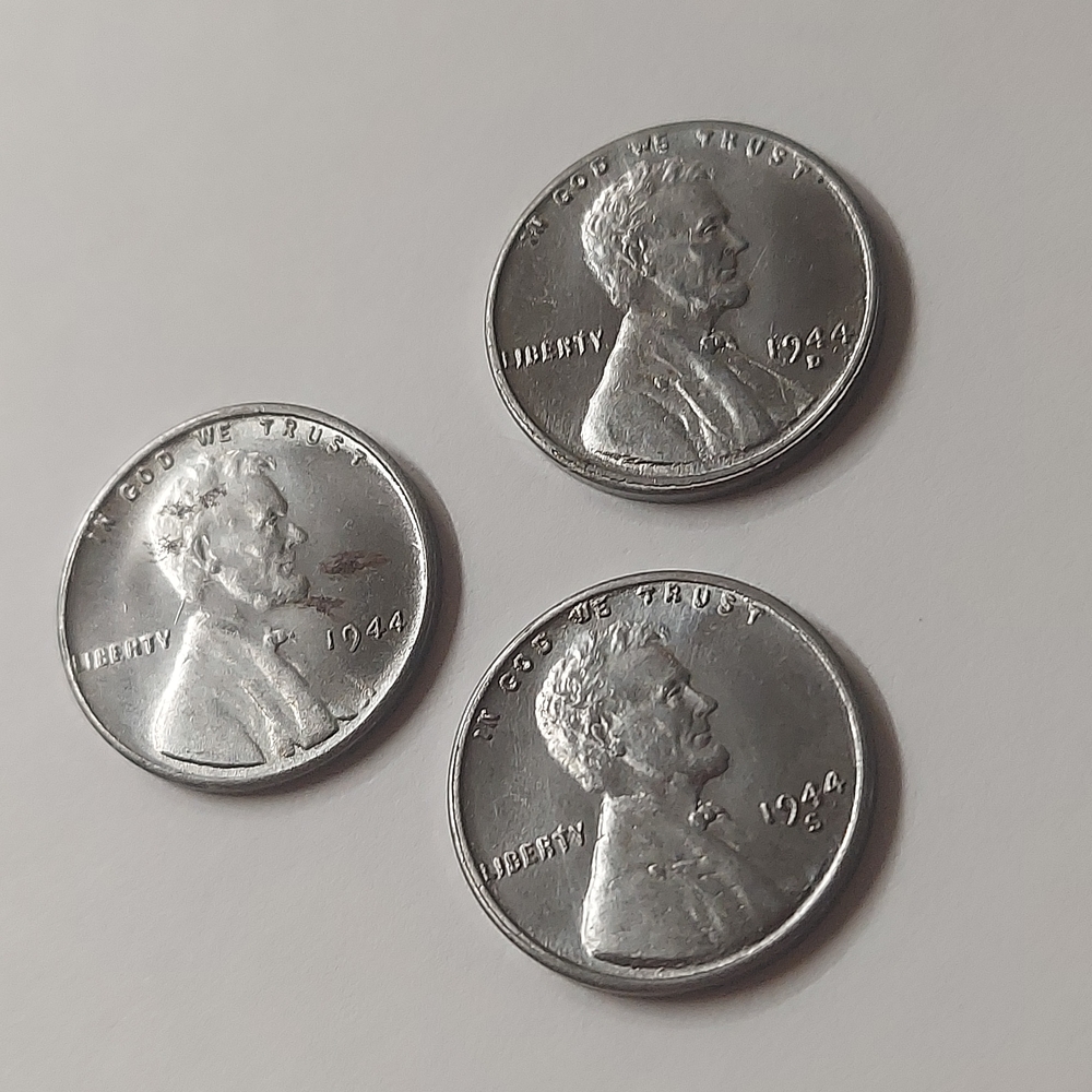 (Novelty Restrike:1X1) 1944 P/S/D Steel Lincoln Three Coins Set. 2.7 Grams.